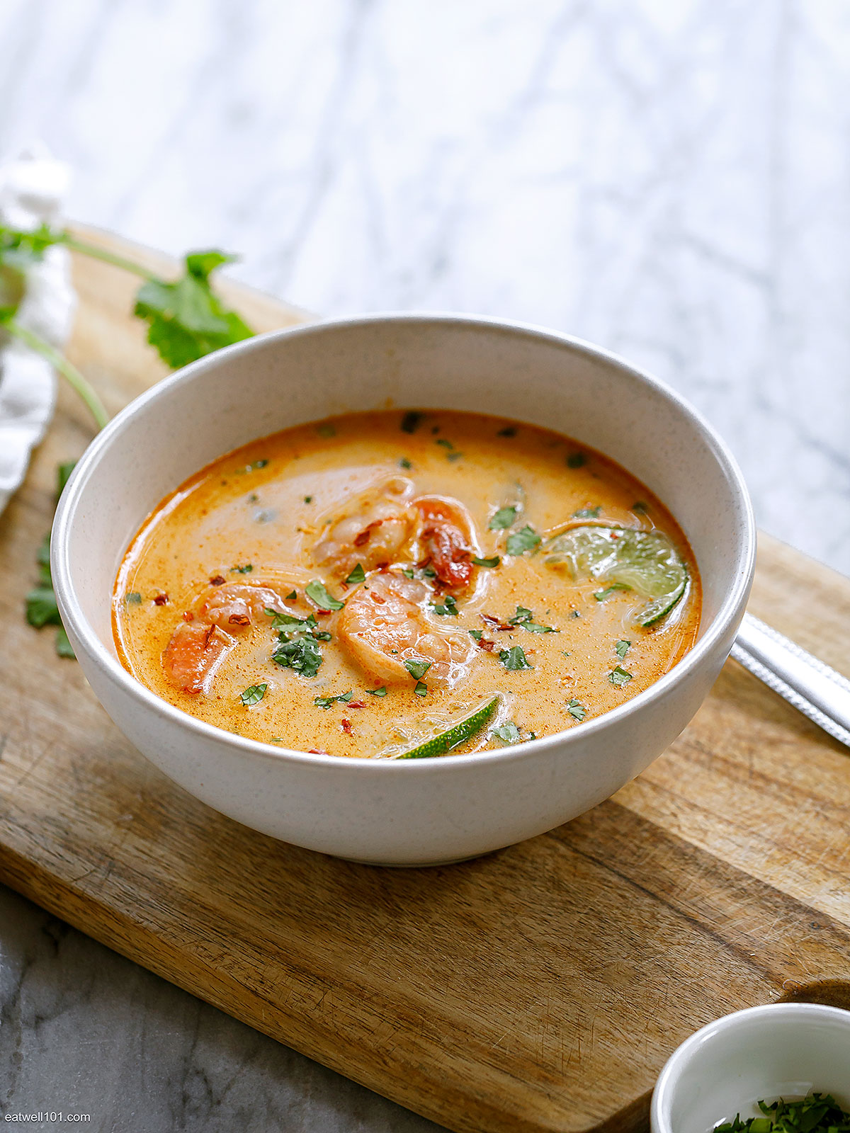Thai Shrimp Soup Recipe – Easy Shrimp Soup — Eatwell101