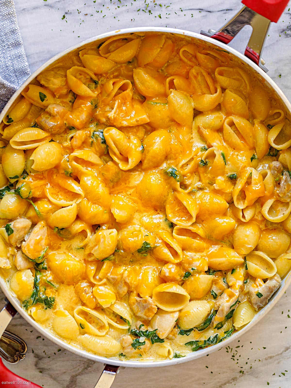 quick Cheesy Spinach Chicken Pasta
