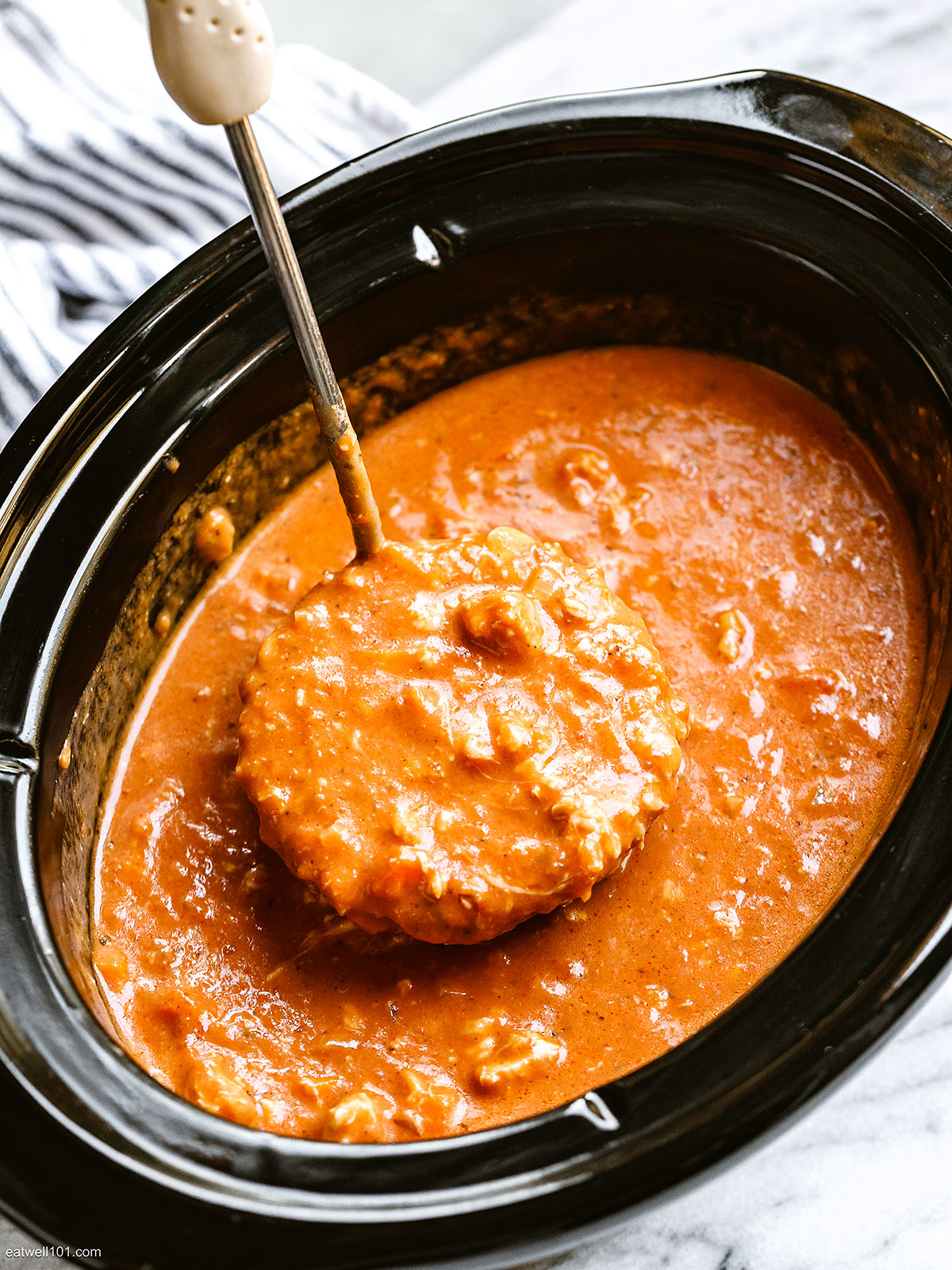 Slow Cooker Chicken Mozzarella Tomato Soup Recipe – Chicken Tomato Soup ...
