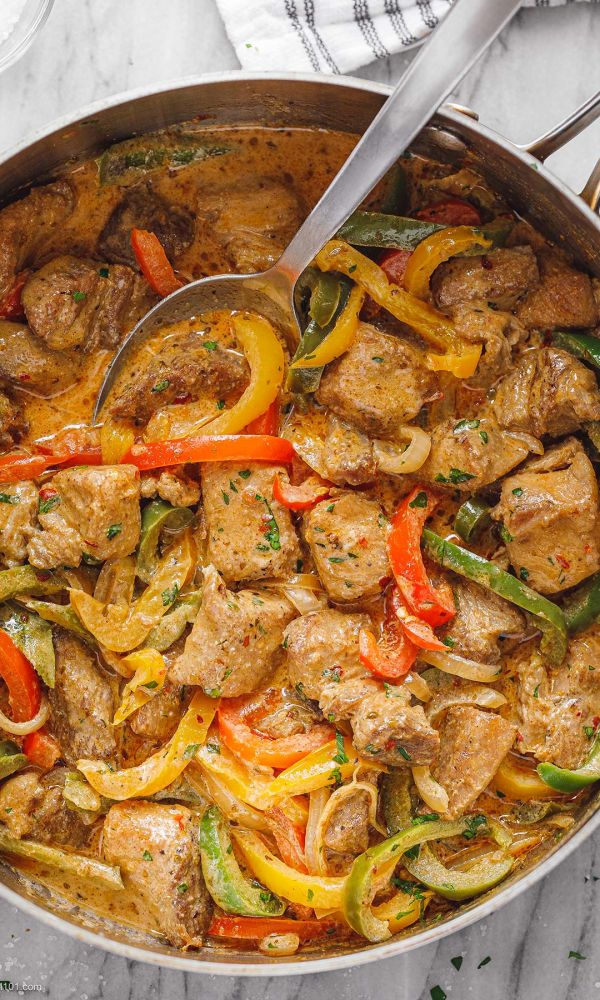 Pork Bites with Creamy Bell Pepper Sauce