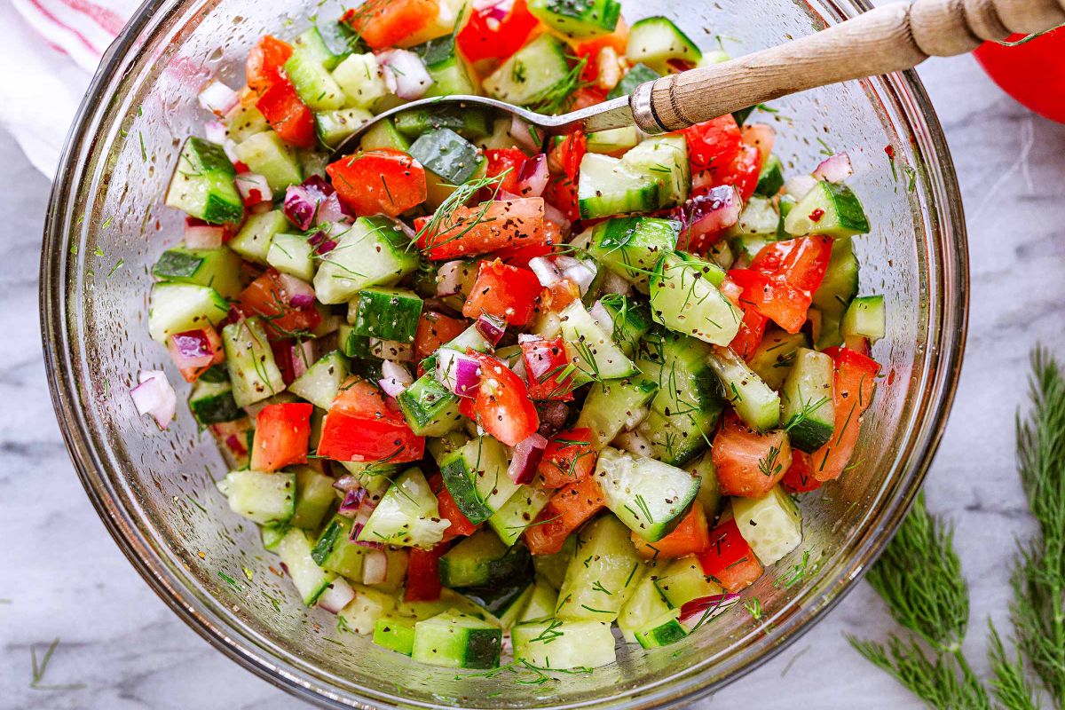 Easy Dill Tomato Salad with Cucumber