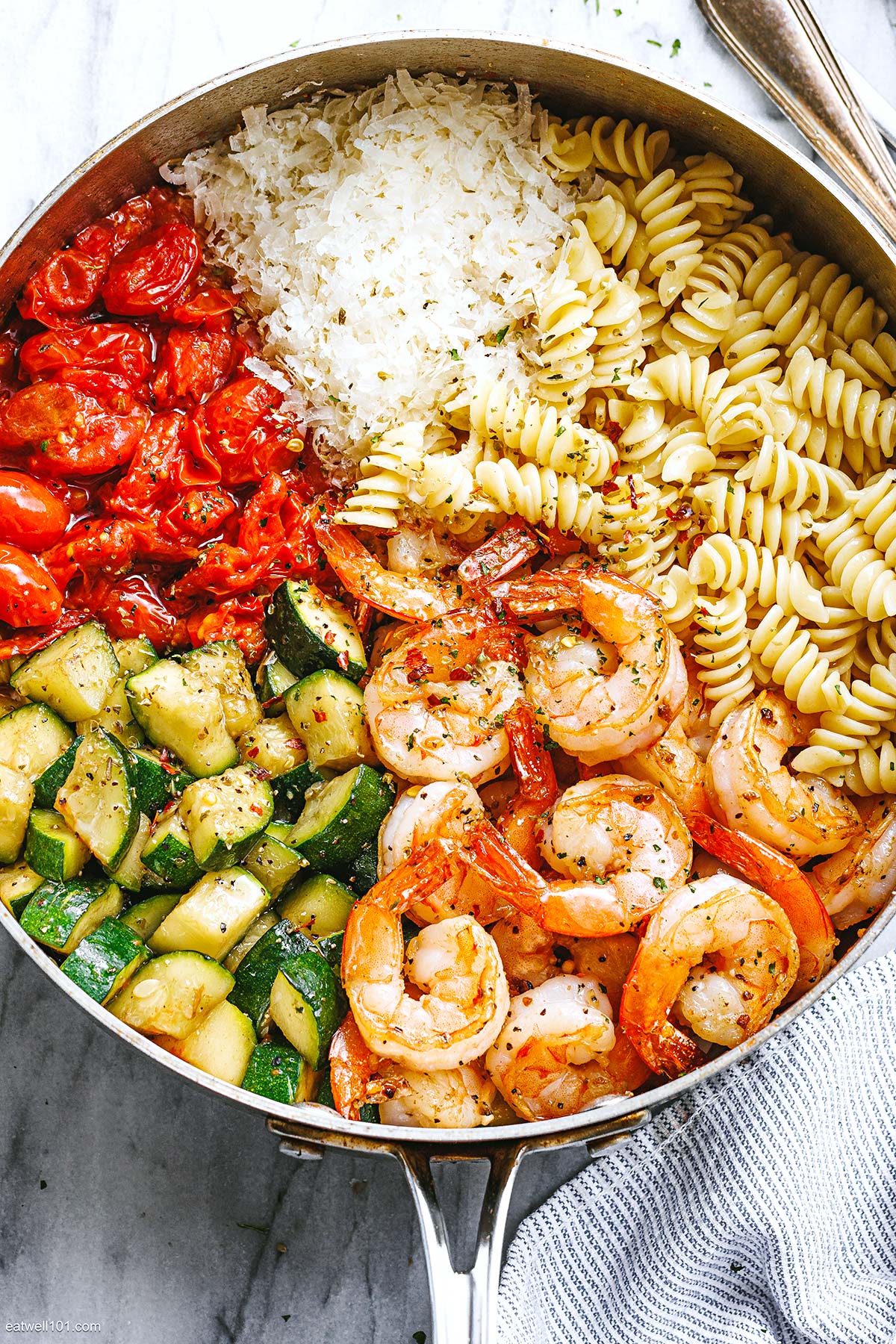 Tomato Zucchini Shrimp Pasta ingredients