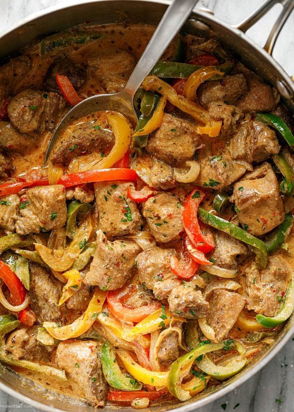 Pork Bites with Creamy Bell Pepper Sauce