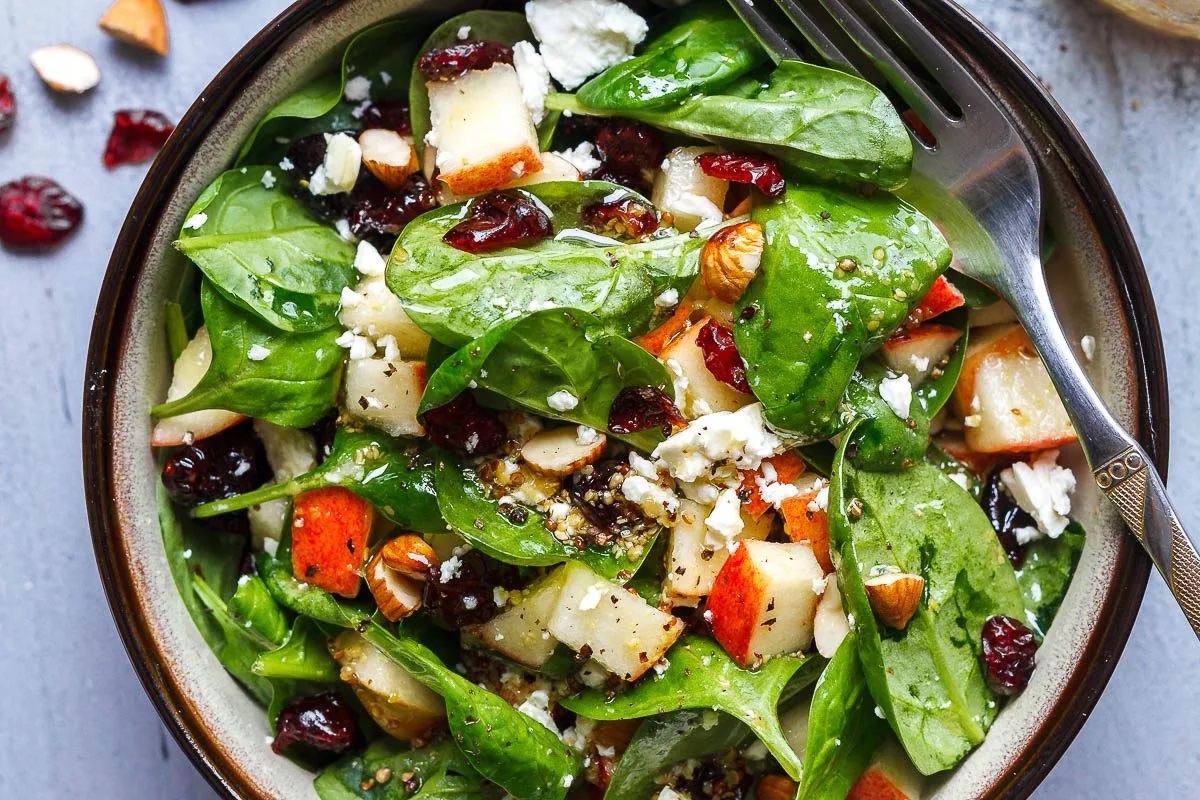 7 Quick and Healthy Spinach Salad Recipes