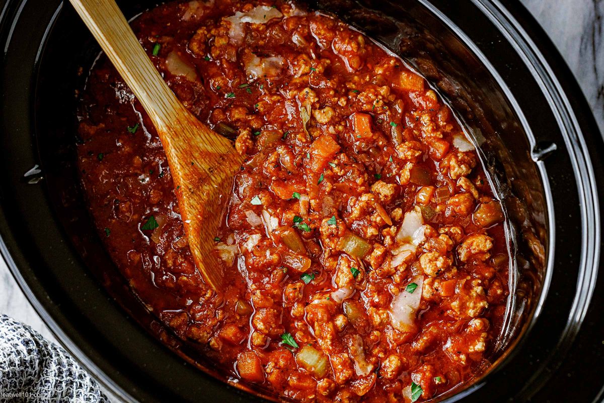Slow Cooker Ground Turkey Ragu