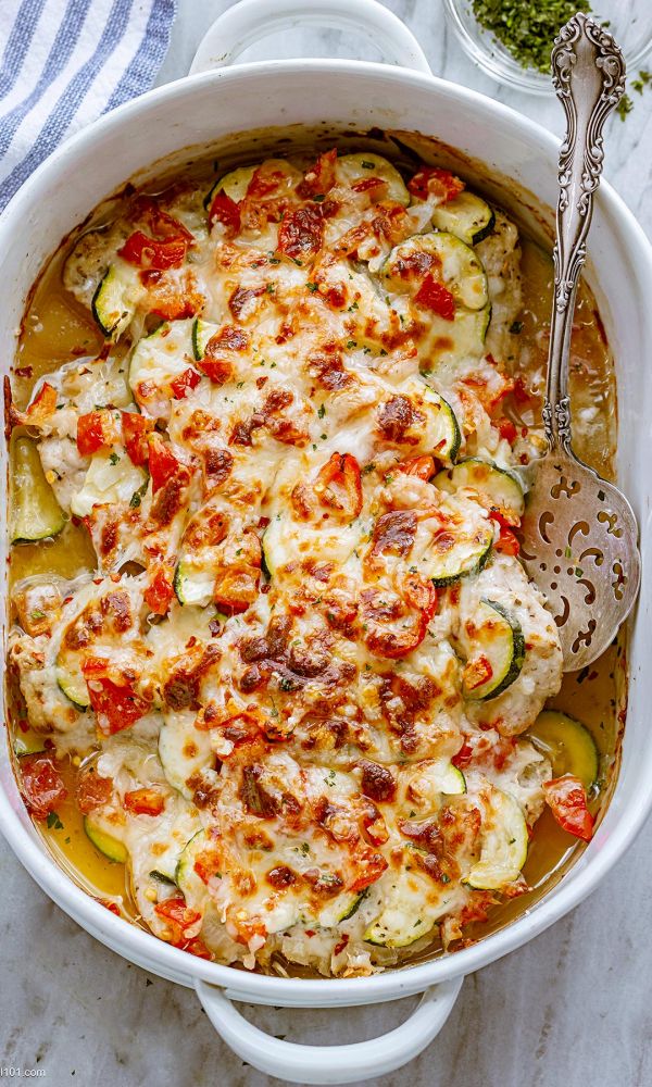 Mediterranean Chicken Zucchini Bake