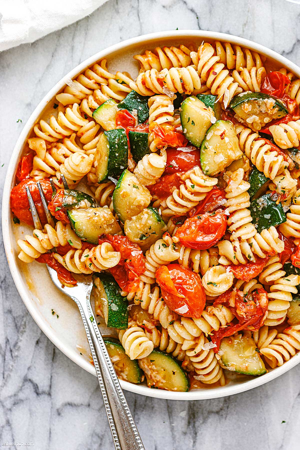 easy Tomato Zucchini Pasta