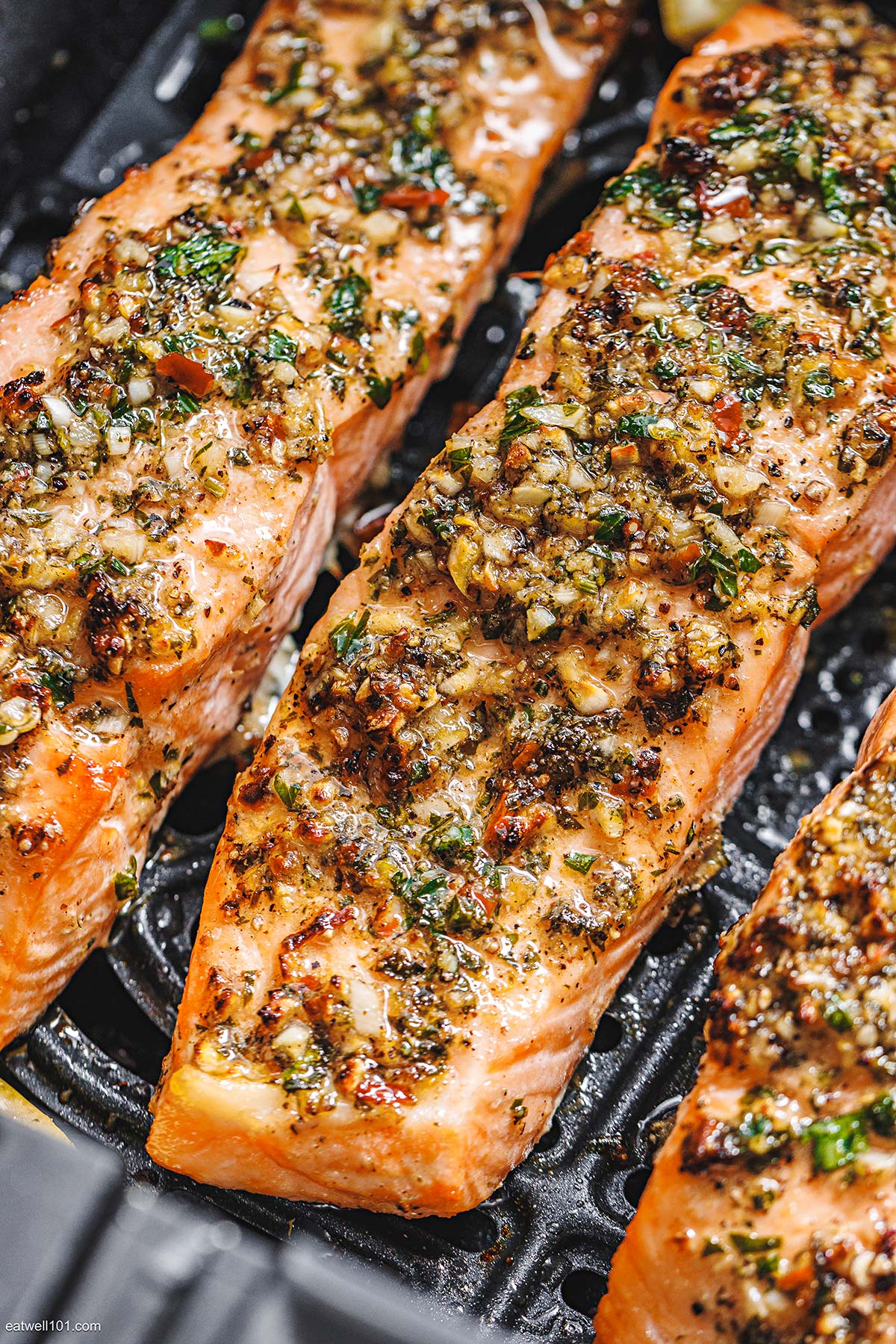 how to roast salmon in air fryer