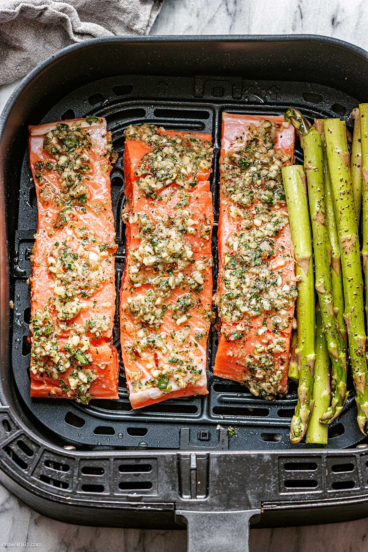 salmon in the air fryer