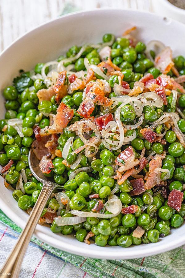 Sauteed Green Peas and Bacon - #recipe by #eatwell101 - https://www.eatwell101.com/green-peas-and-bacon-recipe