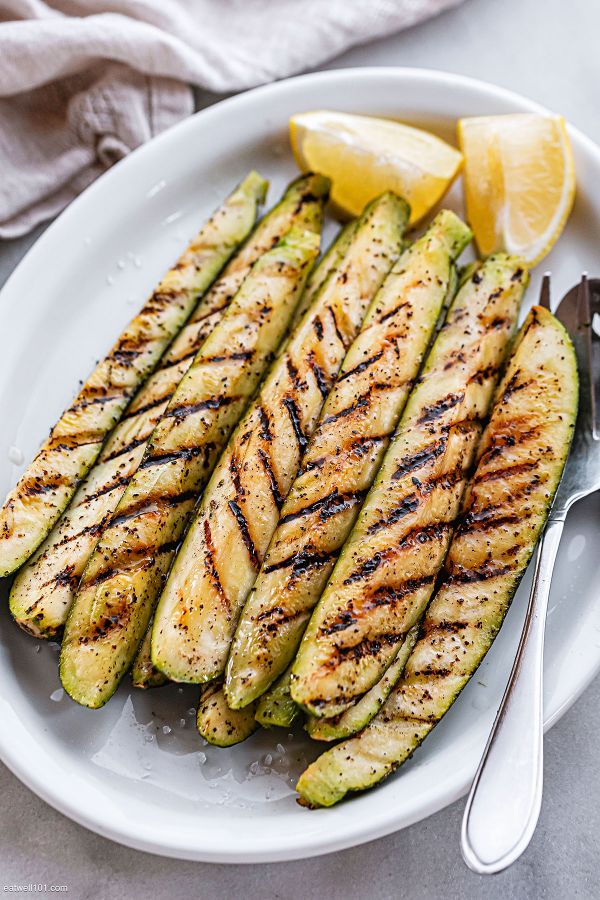 Easy Grilled Zucchini Recipe - #recipe by #eatwell101 - https://www.eatwell101.com/grilled-zucchini-recipe