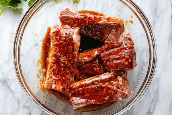 Slow-Cooker Beef Short Ribs