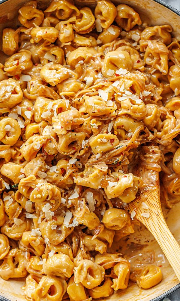 Creamy French Onion Tortellini {One-Pot}