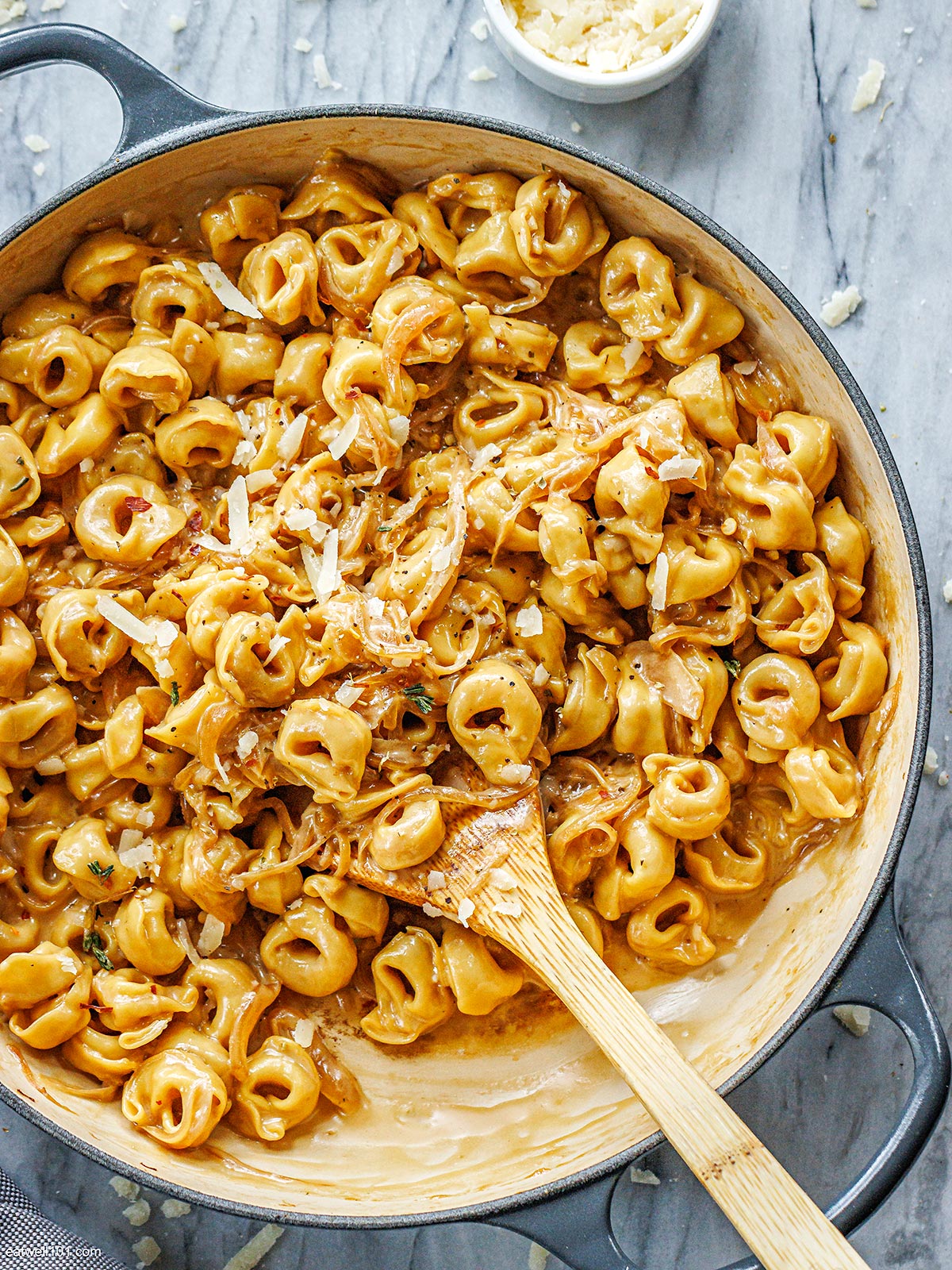 Creamy French Onion Tortellini Recipe — Eatwell101