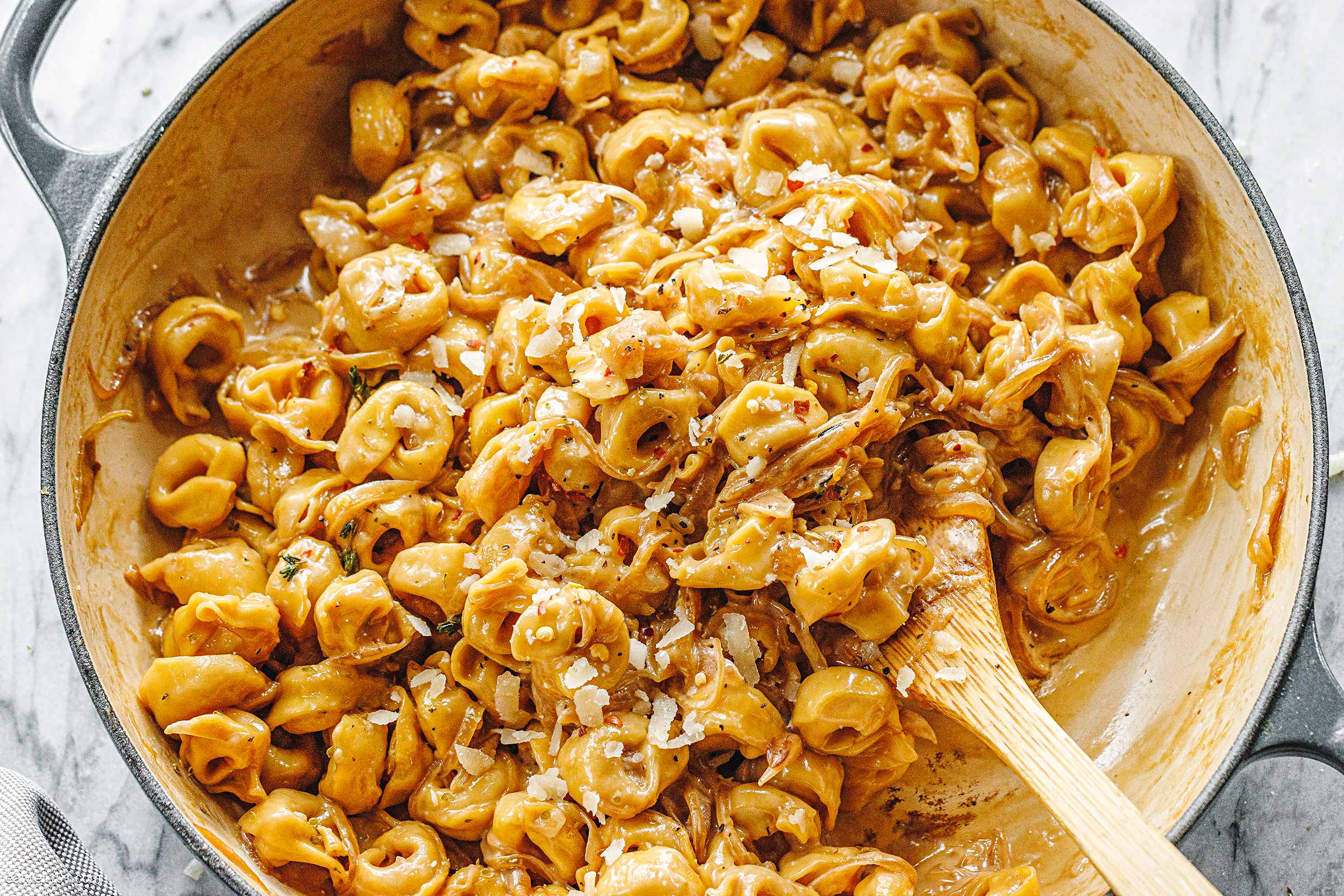 Creamy French Onion Tortellini {One-Pot}