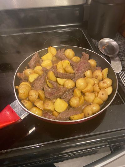 Garlic Butter Steak and Potatoes Skillet