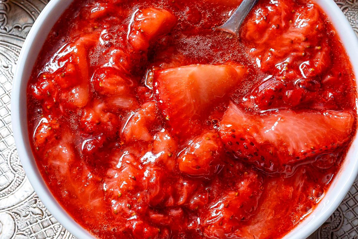 Easy Strawberry Sauce