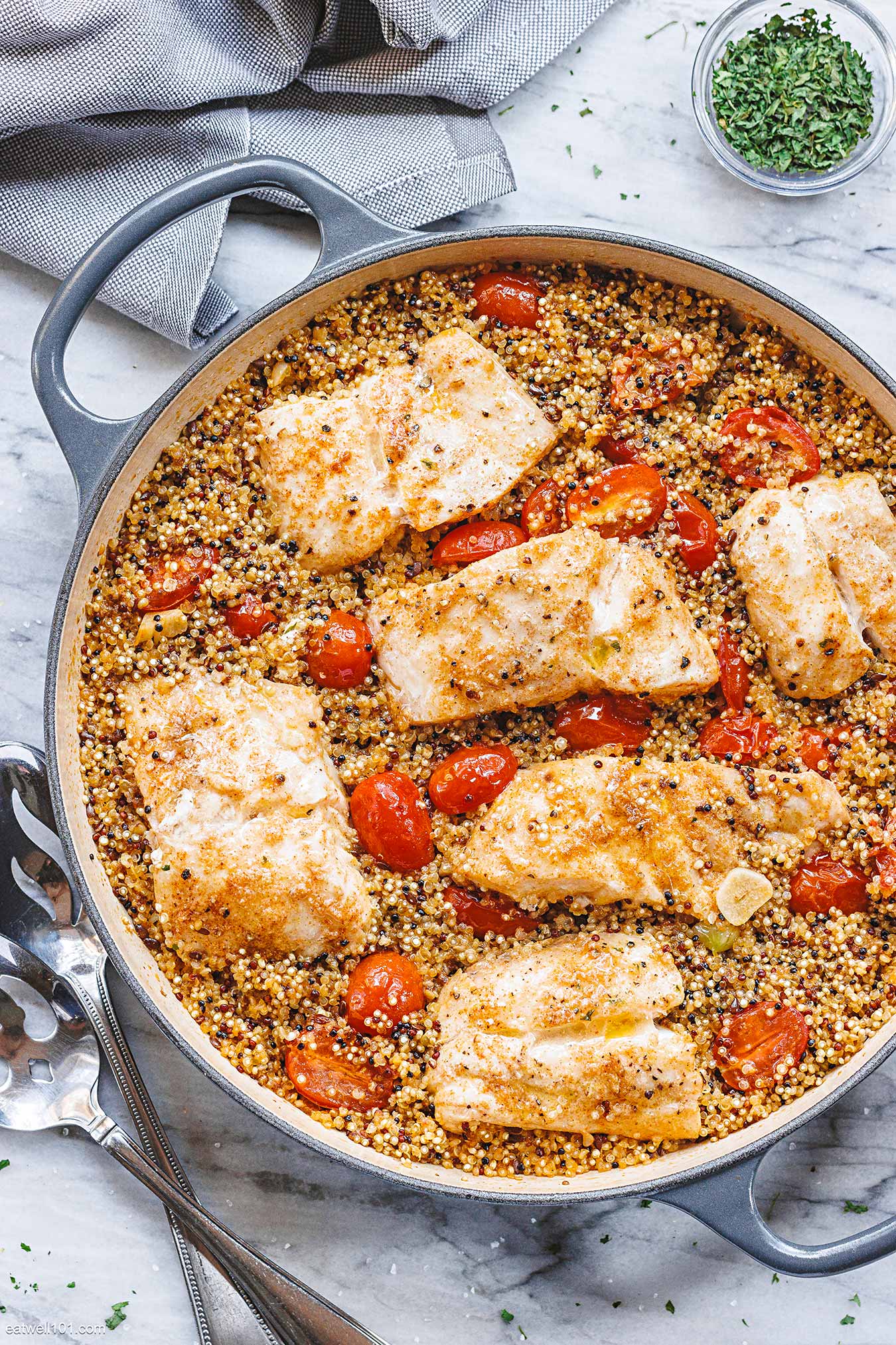how to cook fish and quinoa in one pan