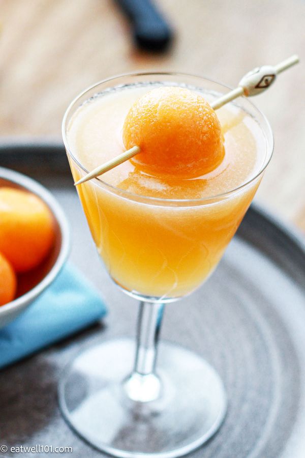 Cantaloupe Melon Bellinis Recipe - #recipe by #eatwell101 - https://www.eatwell101.com/cantaloupe-melon-bellinis-recipe