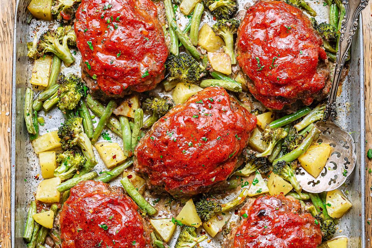 Cheesy Meatloaf and Veggies Sheet Pan