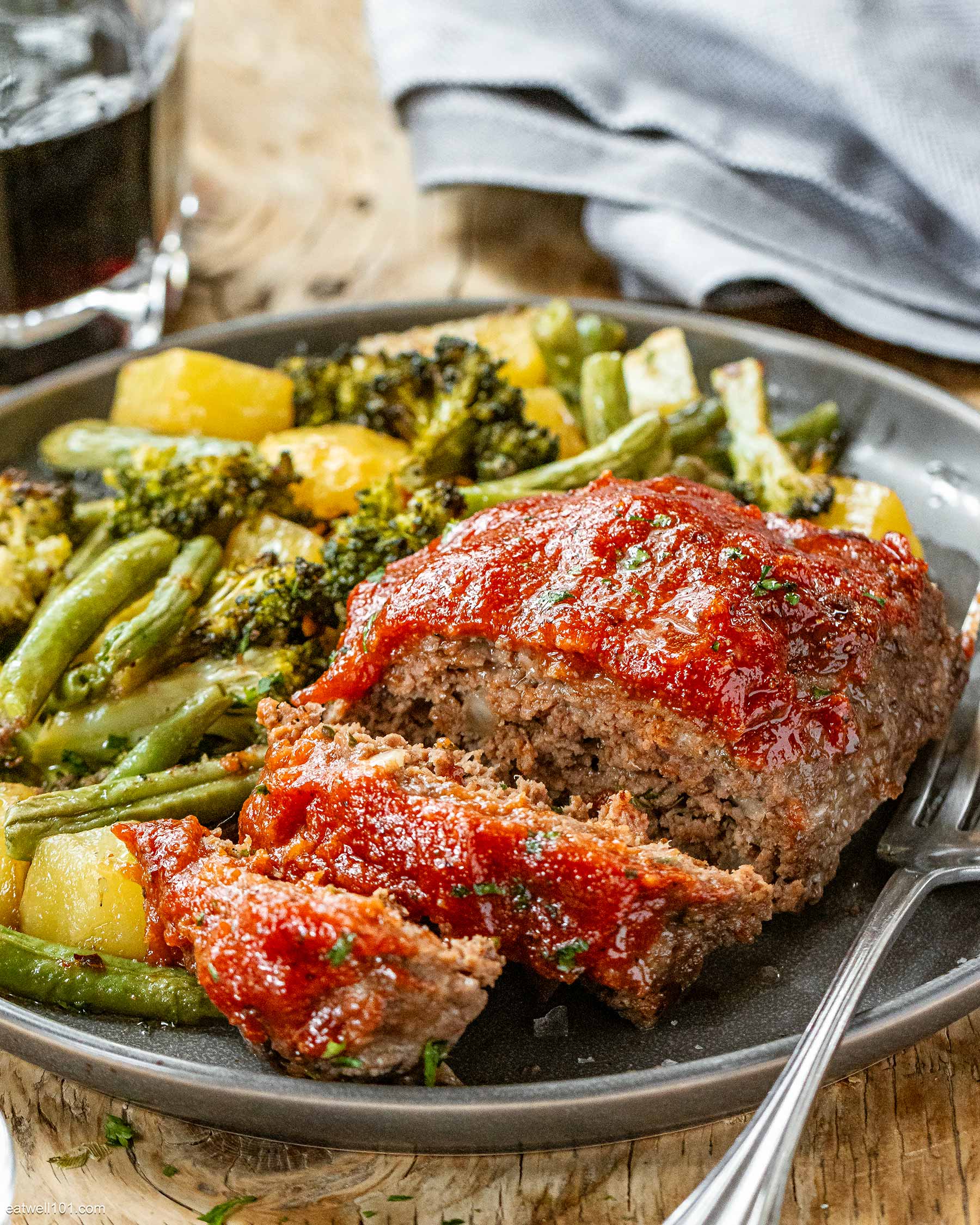 easy meatloaf and veggies recipe