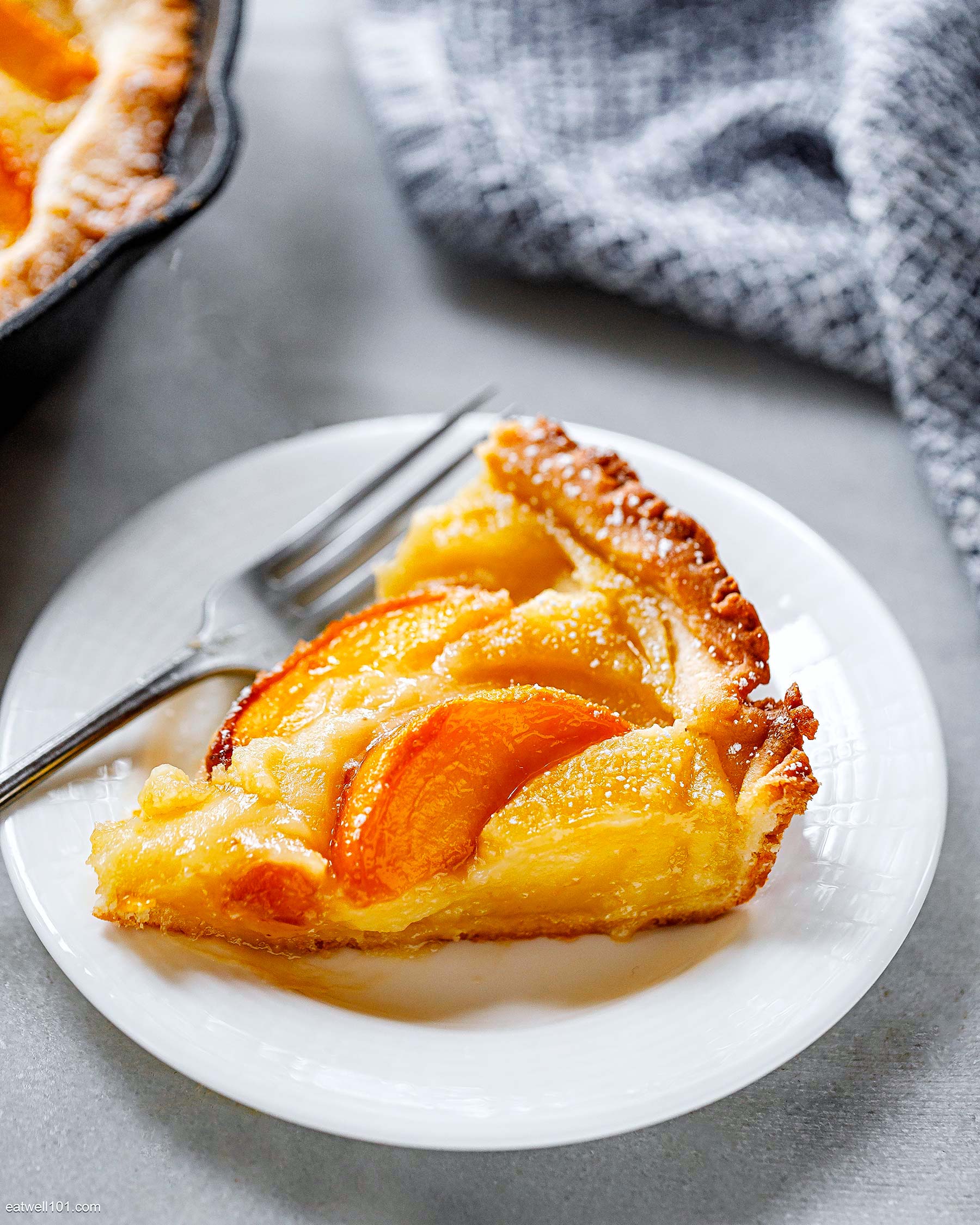 fresh peach tart dessert