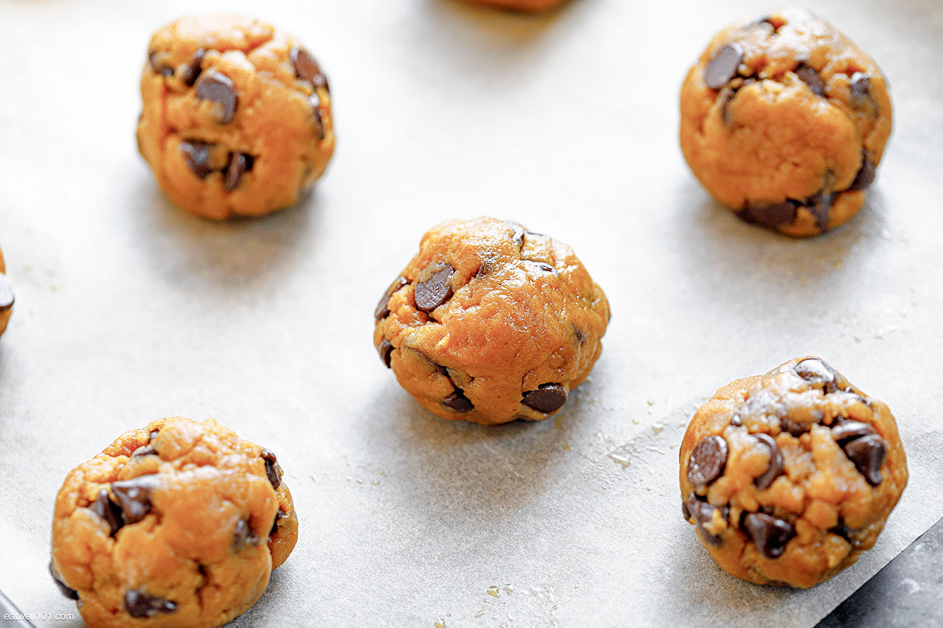 Pumpkin Chocolate Chip Cookies balls