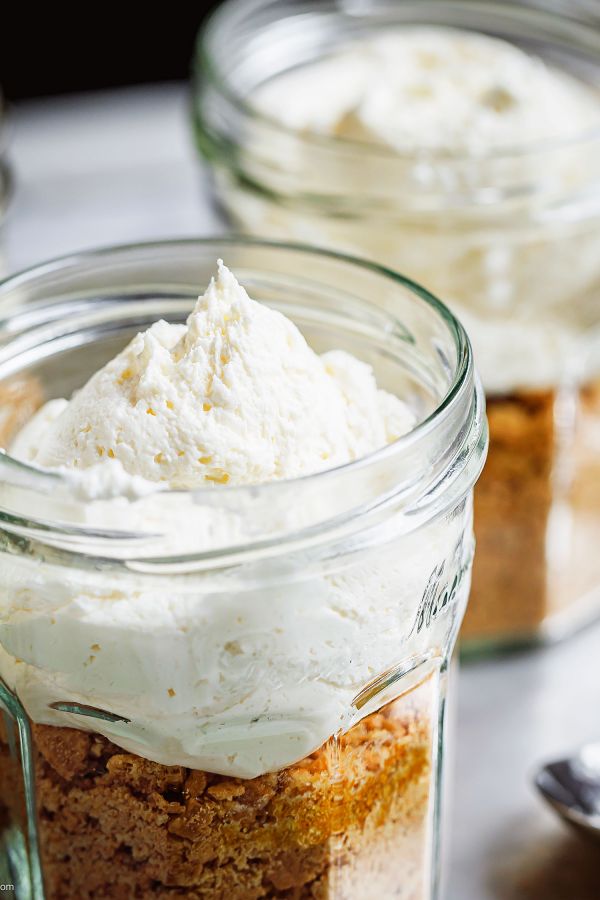 Vanilla Cheesecake Jars - #recipe by #eatwell101 - https://www.eatwell101.com/vanilla-cheesecake-jars-recipe