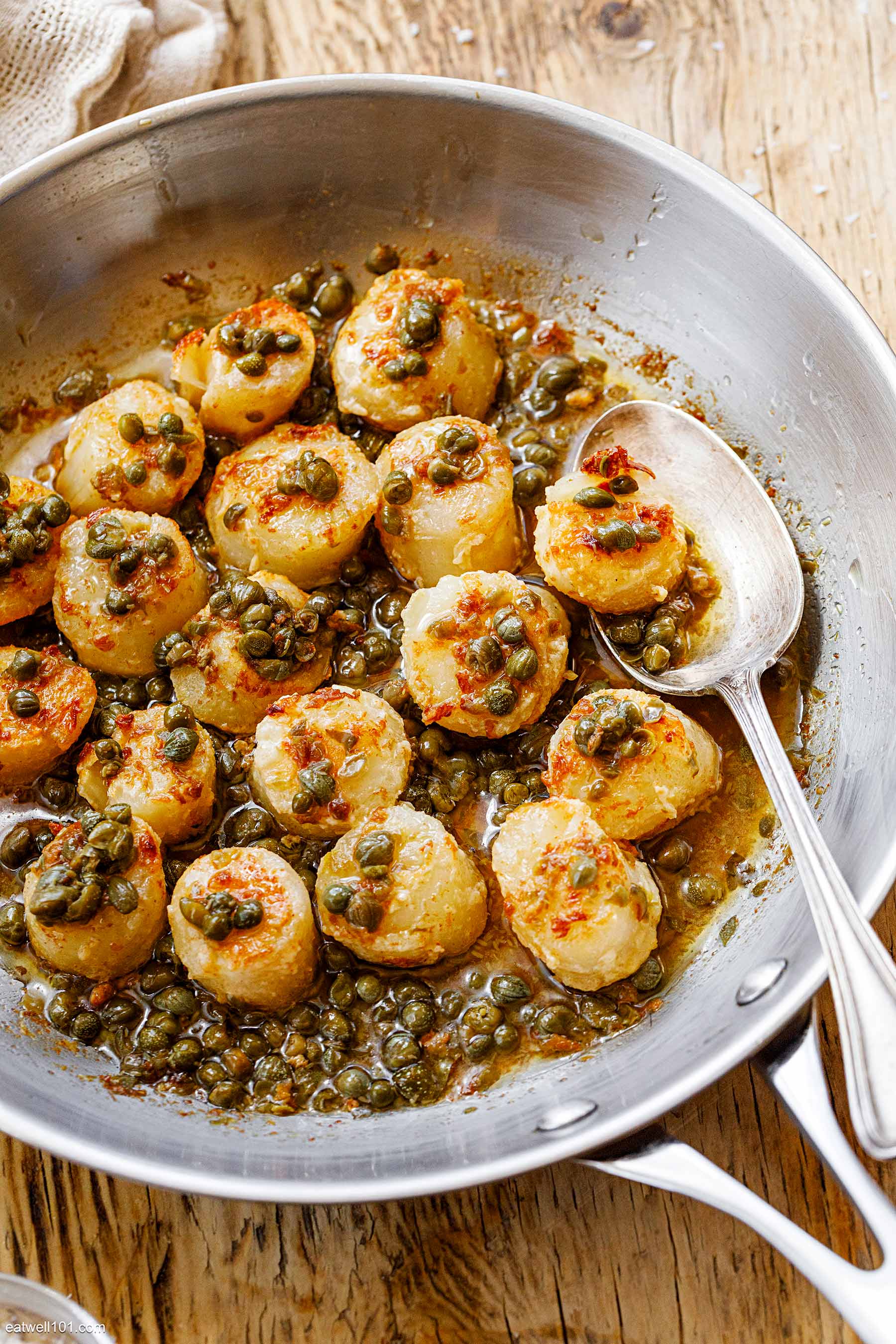 pan-seared scallops recipe with caper butter sauce