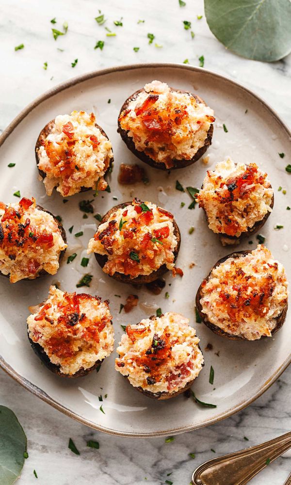 Baked Stuffed Mushrooms with Cream Cheese and Bacon