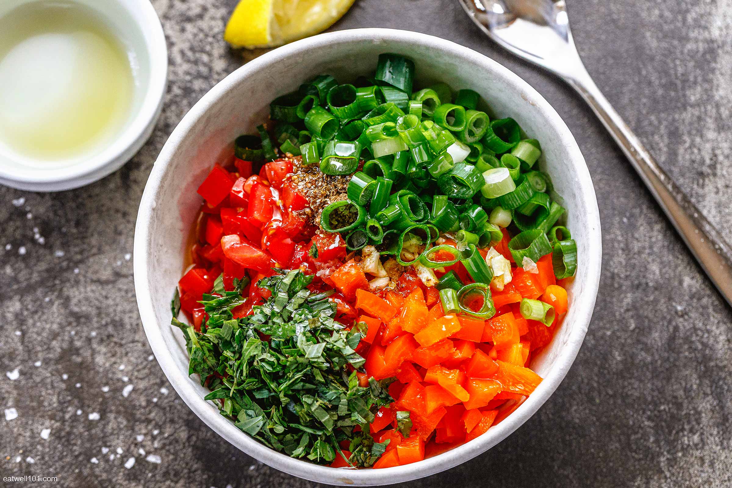 fresh salsa ingredients