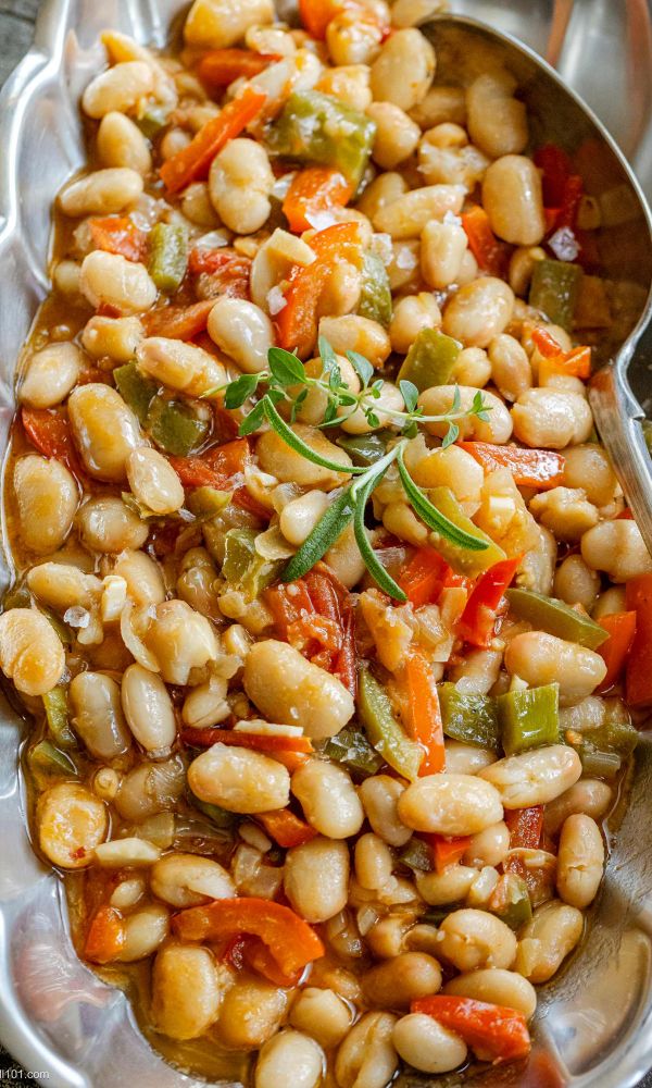 Skillet White Beans {Basque-Style}