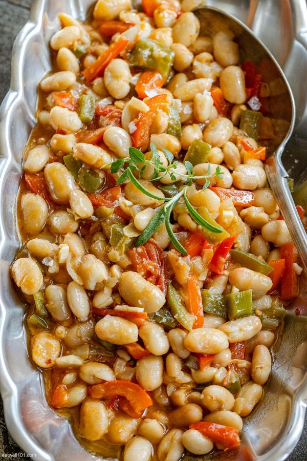 Skillet White Beans {Basque-Style} - #recipe by #eatwell101 - https://www.eatwell101.com/white-beans-recipe