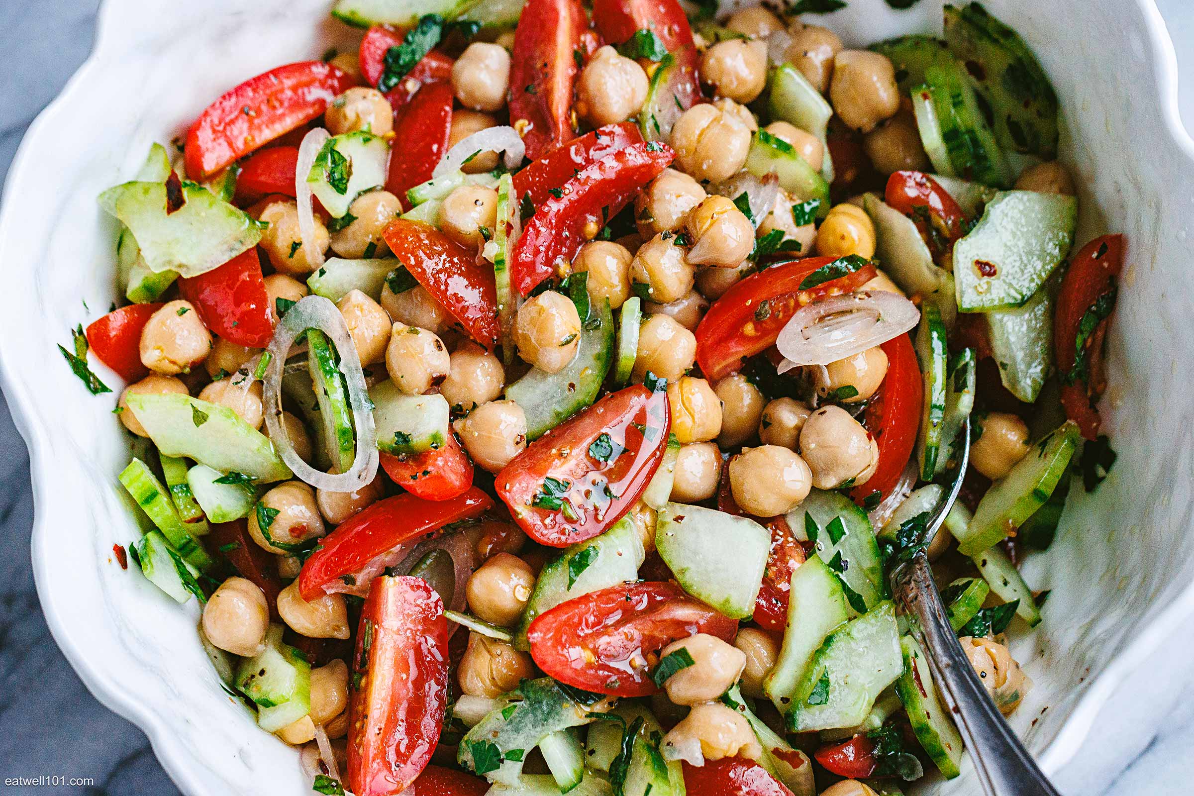 Chickpea Salad with Cucumber and Tomato
