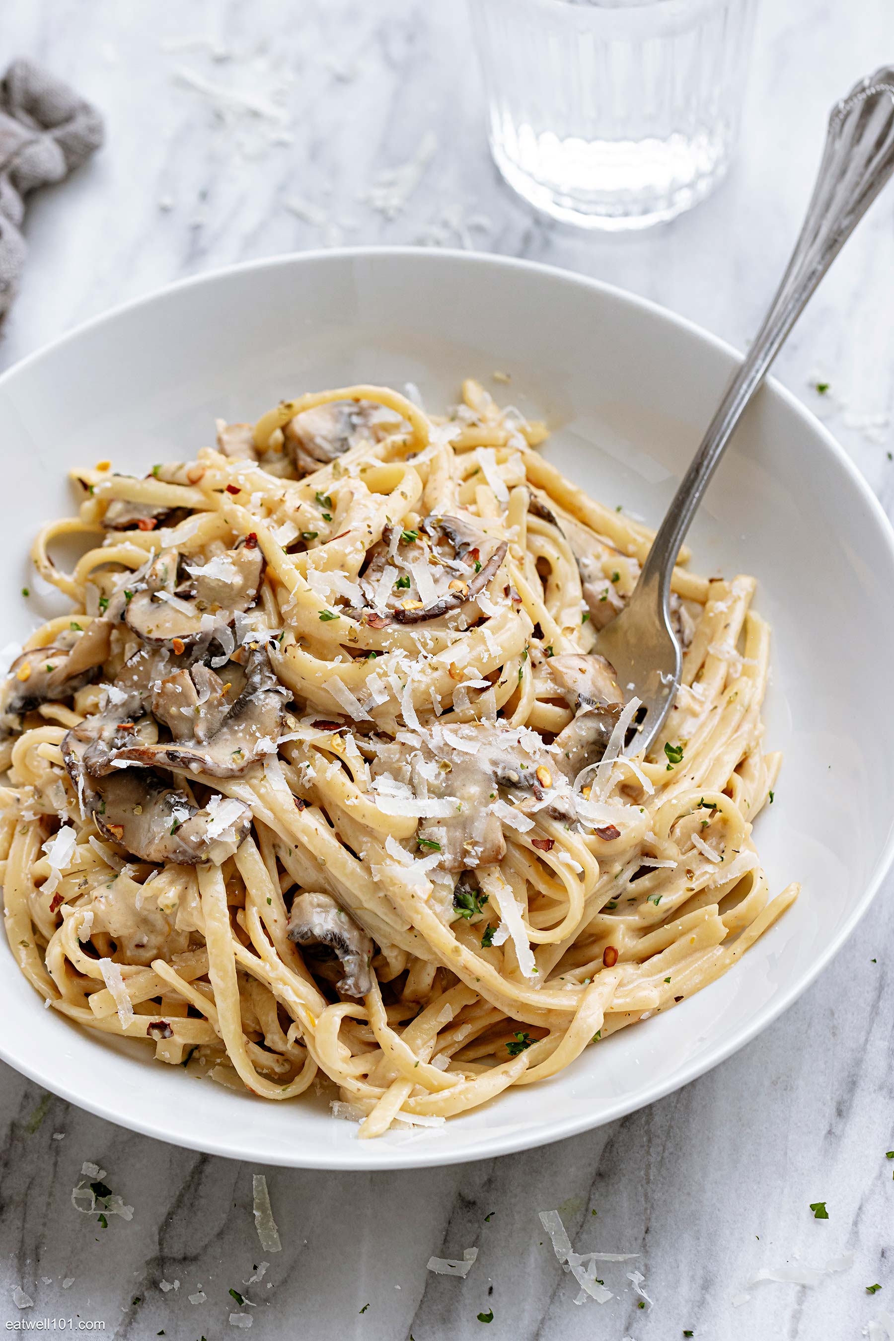 Creamy Mushroom Pasta Recipe — Eatwell101