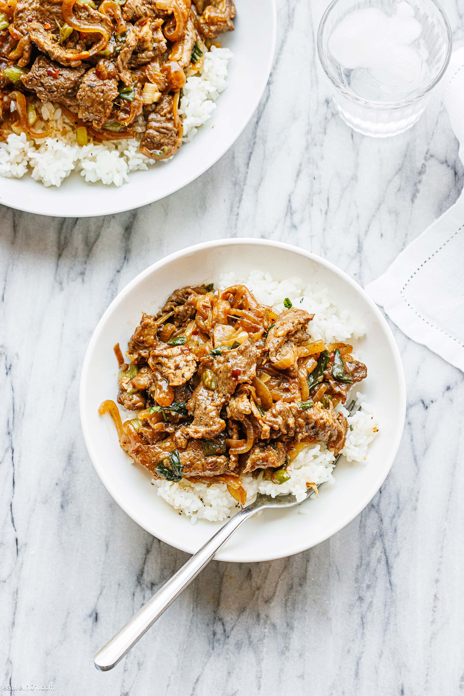 beef steak stir-fry with onion