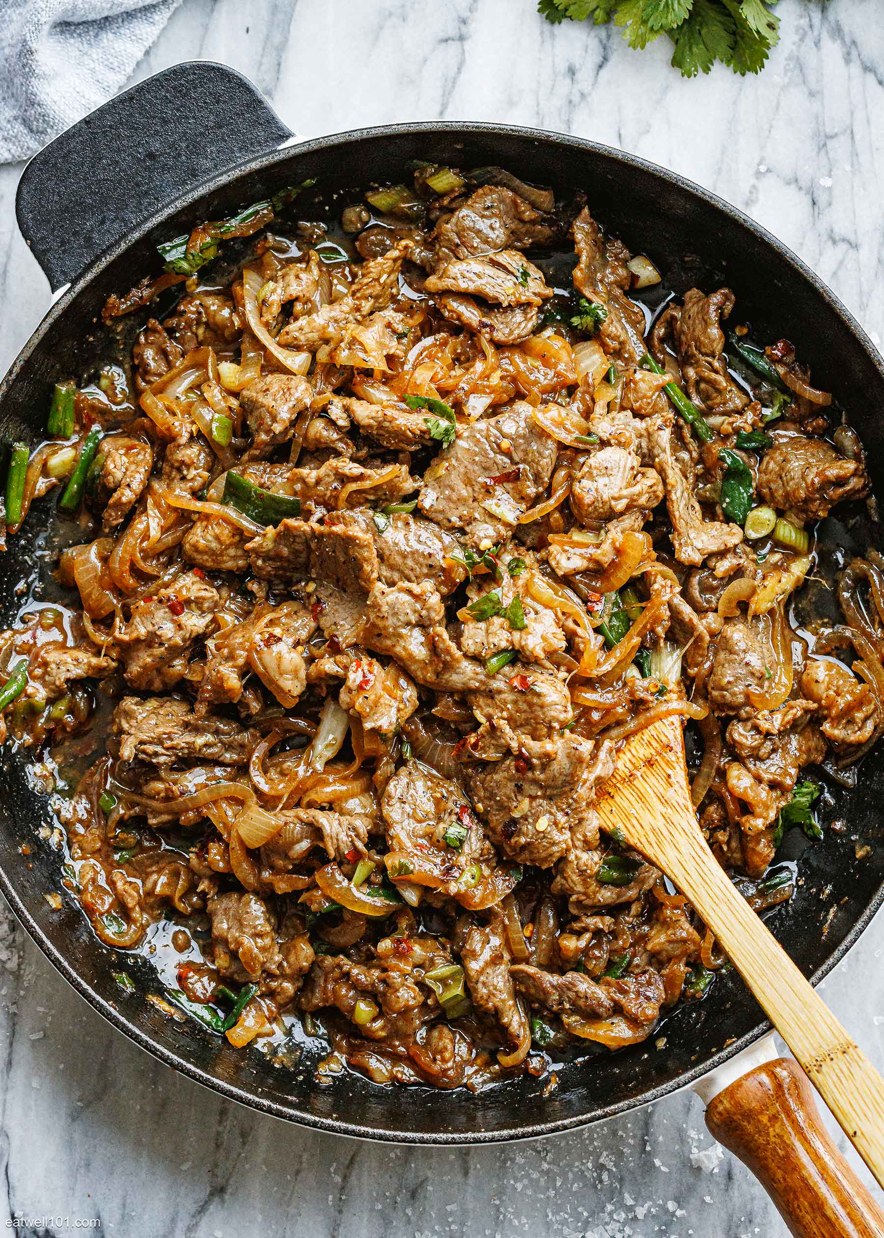 skillet stir fry steak onion