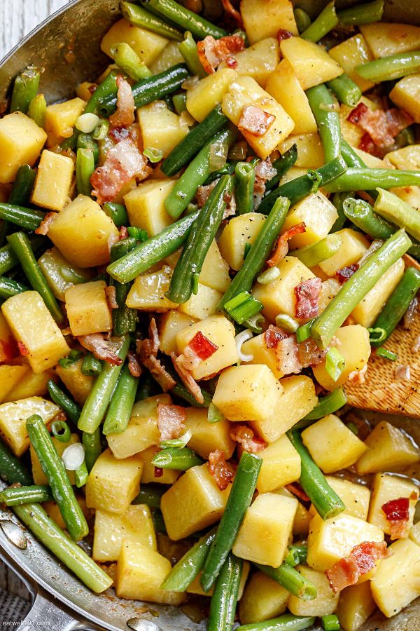 Bacon Potato and Green Beans - #recipe by #eatwell101 - https://www.eatwell101.com/bacon-potato-and-green-beans-recipe