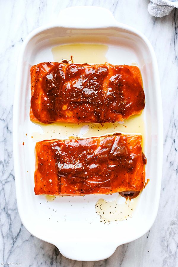 BBQ Baked Salmon {10-Minute }