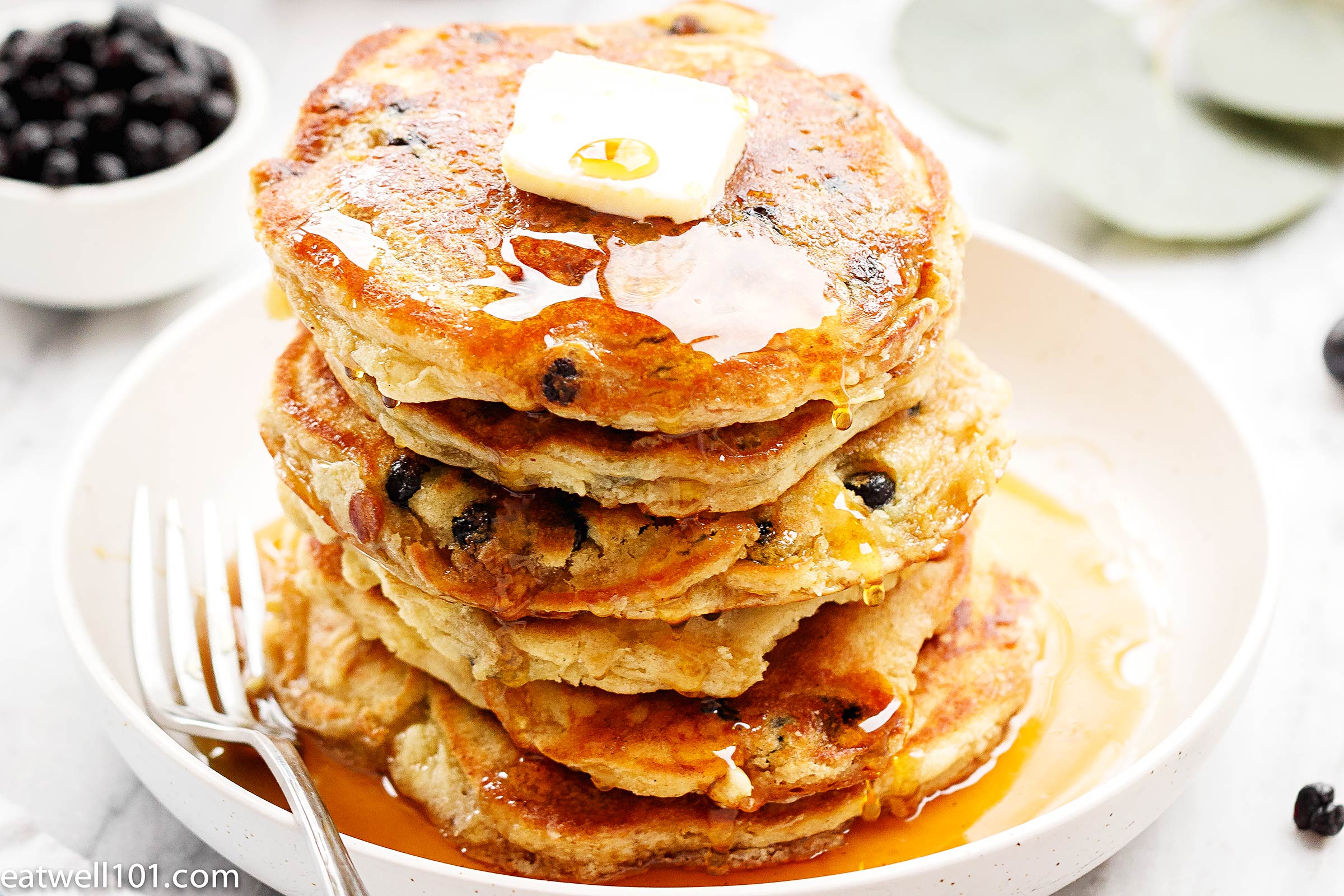 Fluffy Blueberry Pancakes