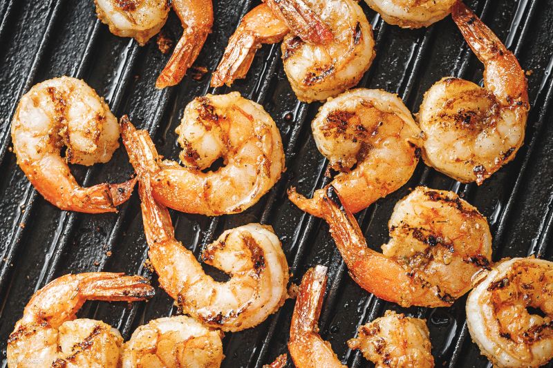 Lemon Garlic Grilled Shrimp Recipe — Eatwell101