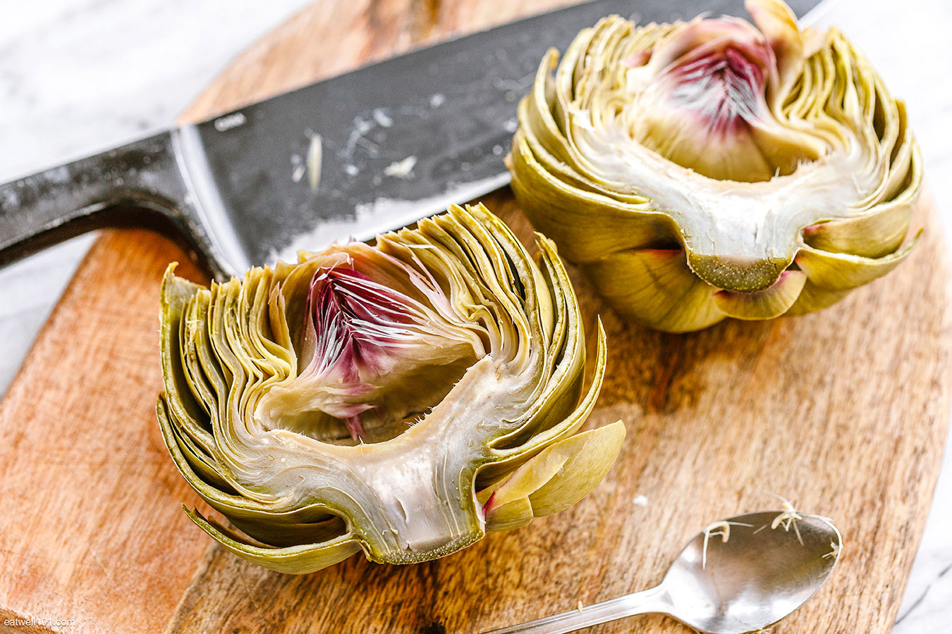 how to cut artichokes