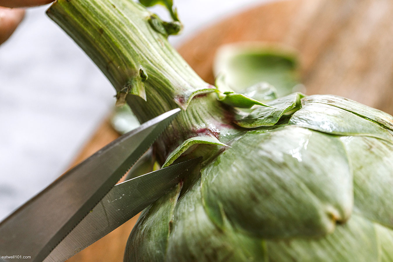 how to trim the stem of an artichoke