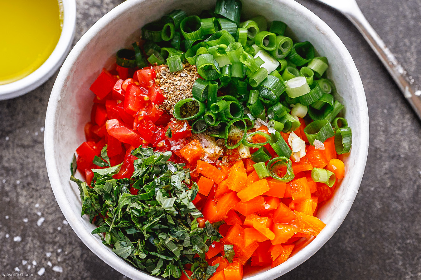 how to make Tomato and Bell Pepper Salsa