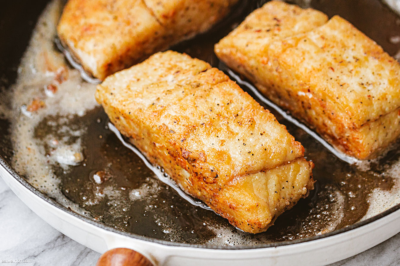 Pan Seared Halibut With Browned Butter Recipe Eatwell101