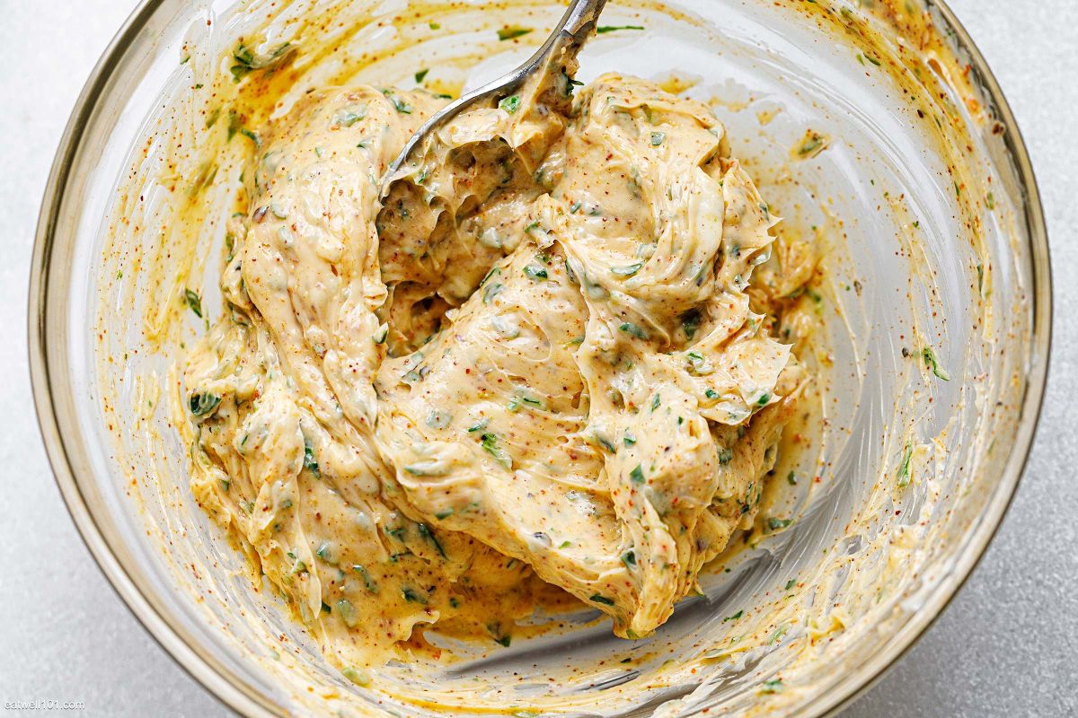 Perfect Homemade Garlic Butter