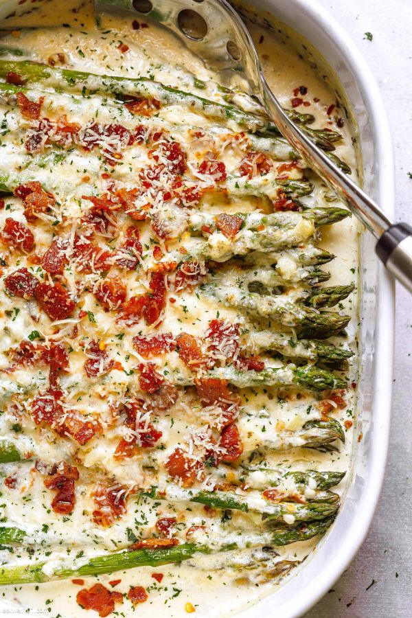 Cheesy Bacon Asparagus Bake - #recipe by #eatwell101 - https://www.eatwell101.com/cheesy-bacon-asparagus-recipe