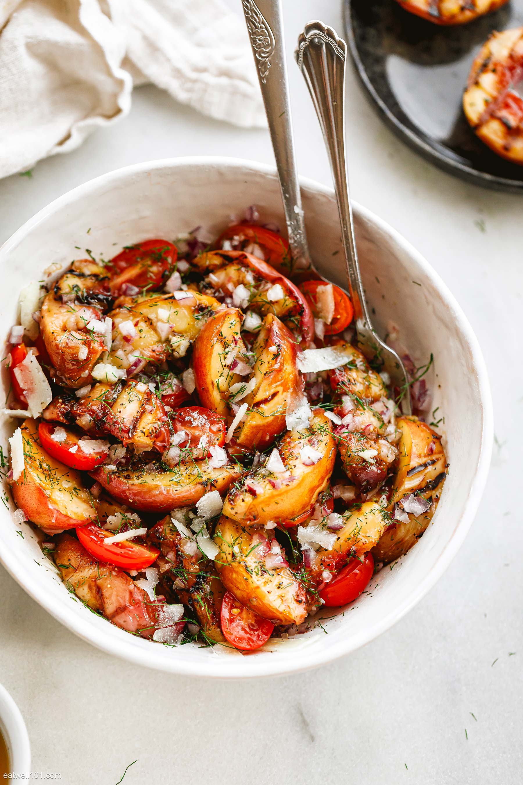 how to grill peaches for a salad