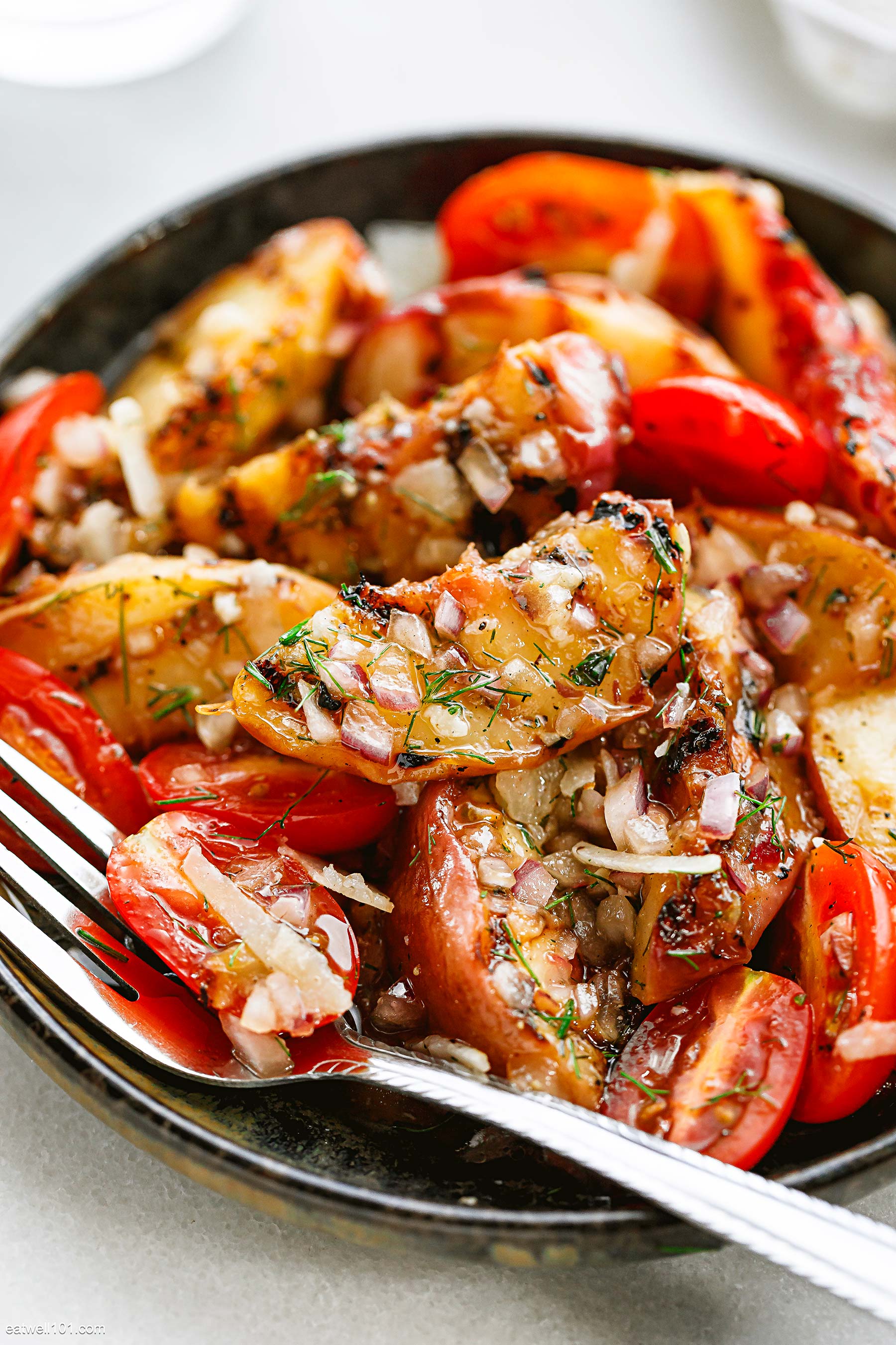 summer grilled peach salad