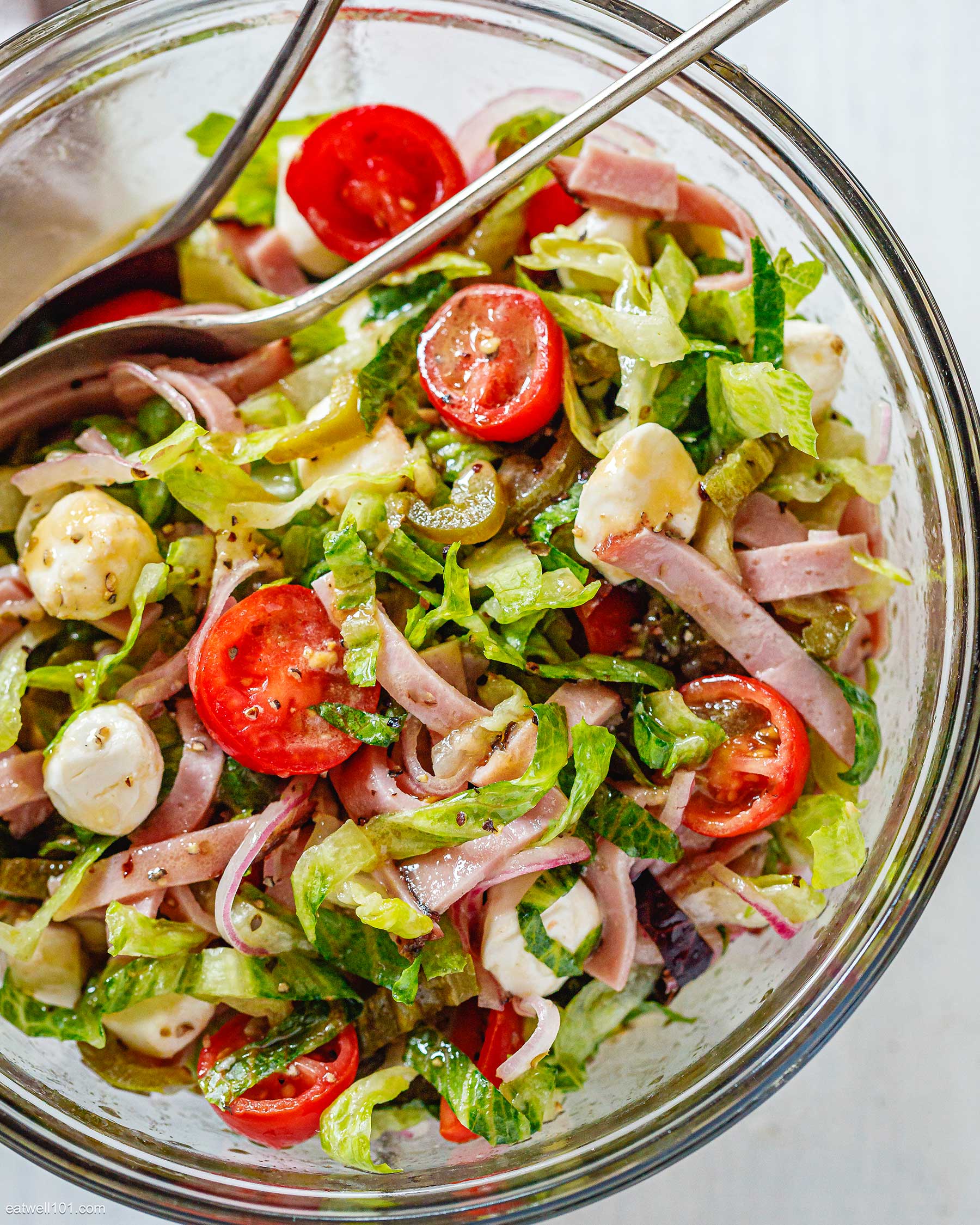 how to make Mozzarella Chopped Salad